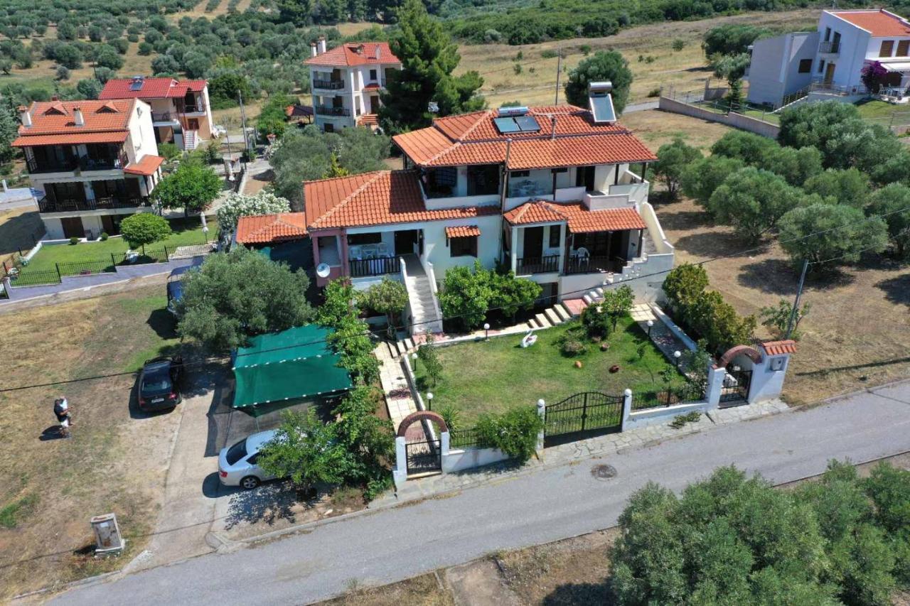Apartments Giannis Метаморфосі Екстер'єр фото